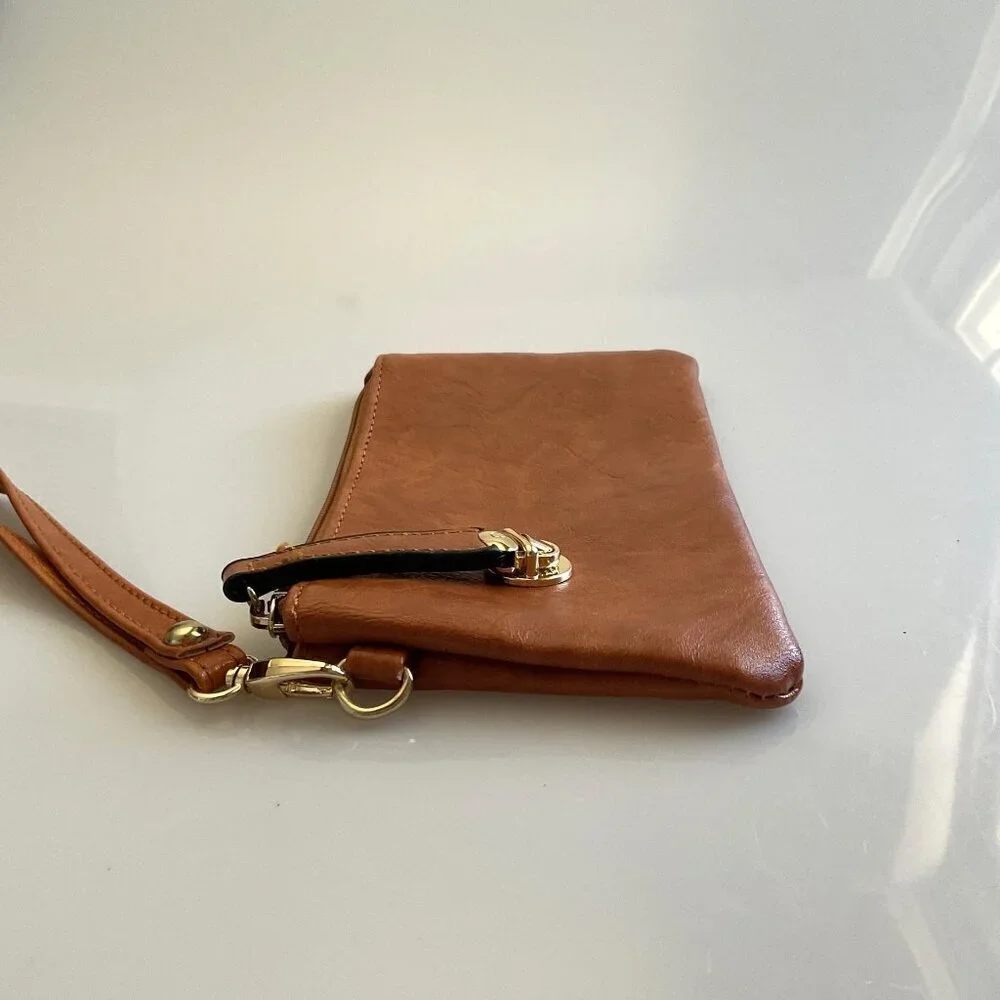 NEW COGNAC BROWN FAUX LEATHER WRISTLET CLUTCH BAG PHONE MAKEUP POUCH NWOT